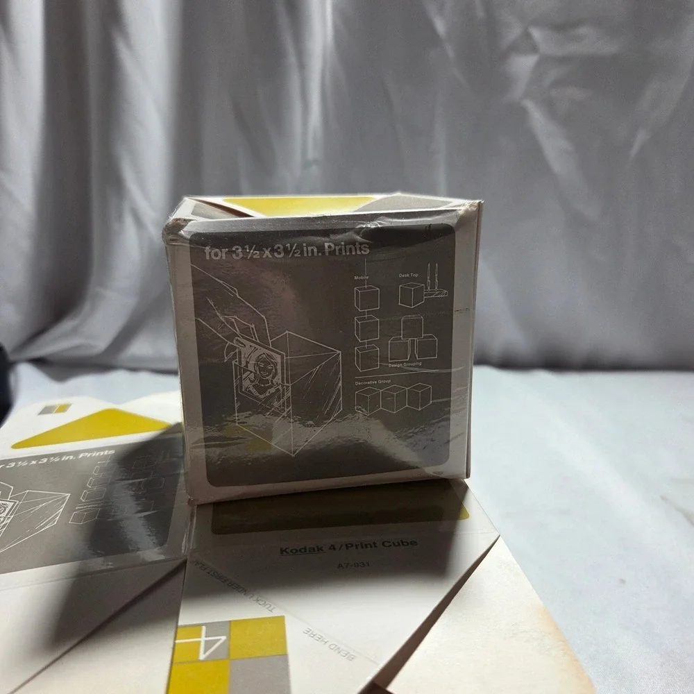 Vintage Kodak 4/Print Cube Photo Display Frames Lot of 42 Retro A7-931 3.5x3.5